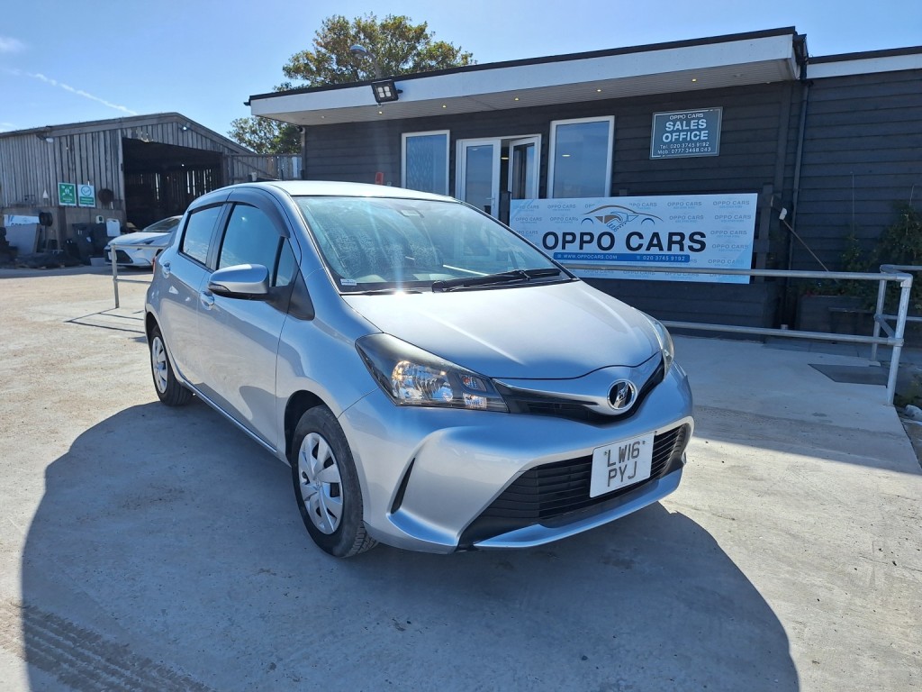 2016 Toyota Vitz